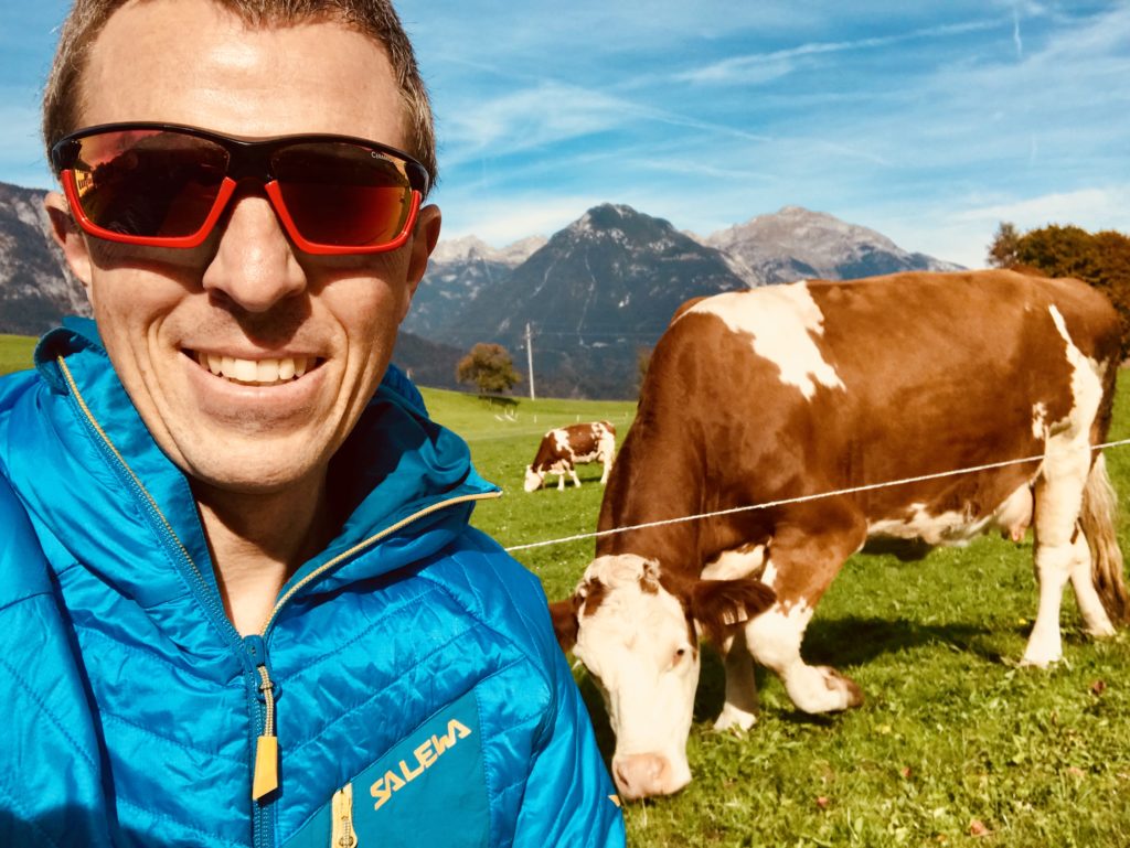 Der Reiseblogger Markus Schmidt unterwegs in den Bergen